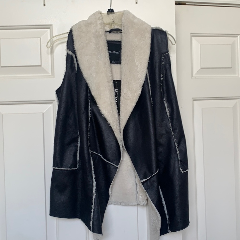 Me Jane Vest